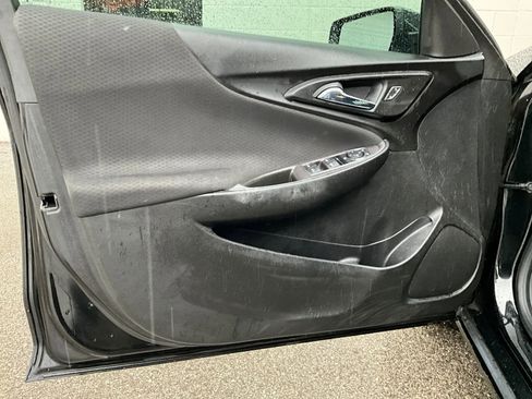 Used 2021 Chevrolet Malibu RS image 12