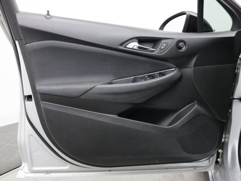 Used 2018 Chevrolet Cruze LT w/ Redline Edition FWD image 13