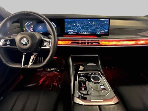 Used 2024 BMW 760i xDrive AWD/4WD image 14
