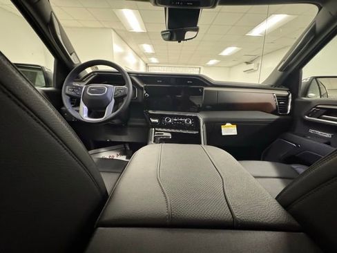New 2026 GMC Sierra 1500 Denali w/ Denali Reserve Package image 11