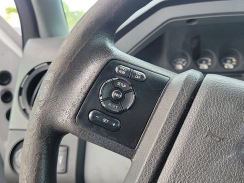 Used 2015 Ford F550 2WD Regular Cab Super Duty image 17