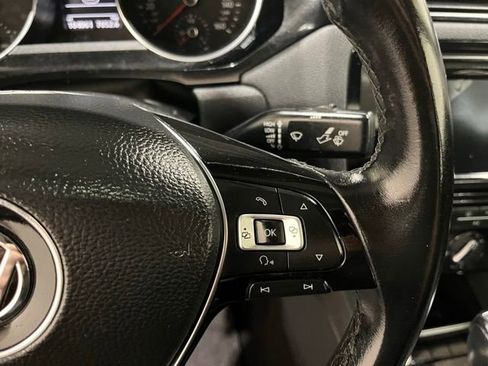 Used 2016 Volkswagen Jetta SEL w/ Lighting Package image 26