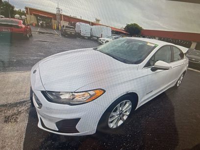 Used 2019 Ford Fusion SE