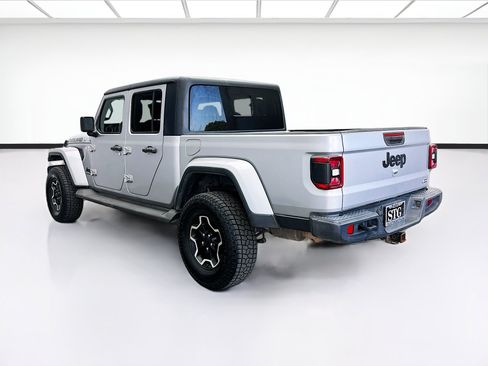 Used 2020 Jeep Gladiator Overland AWD/4WD image 6