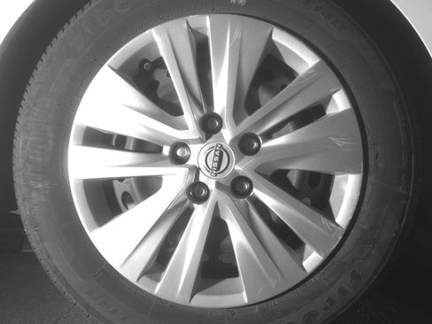 Used 2025 Nissan Sentra S FWD image 15