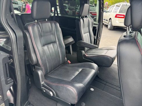 Used 2017 Dodge Grand Caravan GT FWD image 20