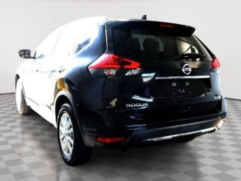 Used 2017 Nissan Rogue SV AWD/4WD image 9