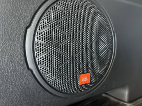 Used 2023 Toyota RAV4 XLE Premium image 18