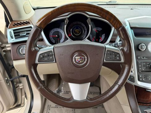 Used 2012 Cadillac SRX Luxury FWD image 20
