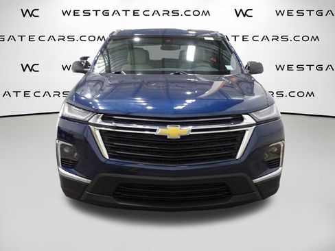 Used 2023 Chevrolet Traverse LS image 4