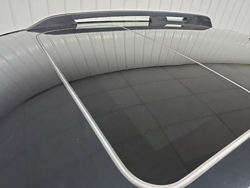 Used 2016 Subaru Crosstrek 2.0i Limited image 11