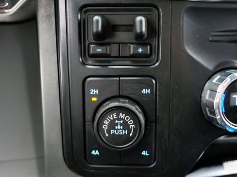 Used 2021 Ford F150 Lariat w/ Equipment Group 502A High AWD/4WD image 29