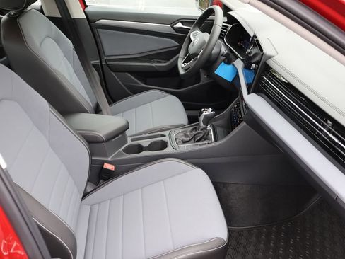 New 2026 Volkswagen Jetta SE image 12