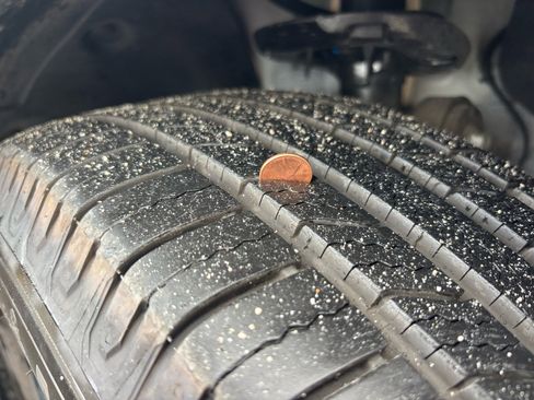 Used 2022 Kia Sorento S w/ Panoramic Sunroof Package image 10