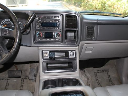 Used 2004 GMC Yukon SLT w/ 1SD Preferred Equipment Group AWD/4WD image 13
