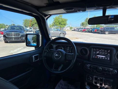 Used 2020 Jeep Gladiator Sport w/ Quick Order Package 24S AWD/4WD image 48