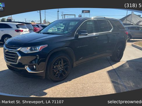 Used 2019 Chevrolet Traverse LT image 2