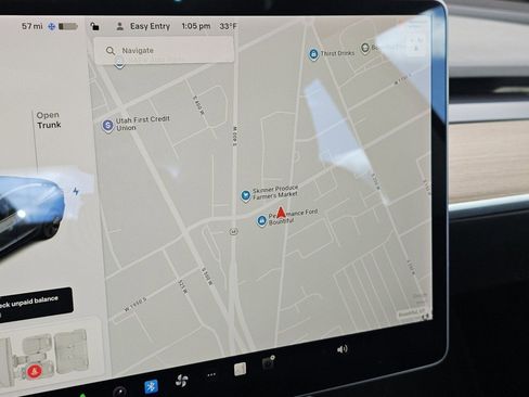 Used 2021 Tesla Model 3 Standard Range Plus image 9