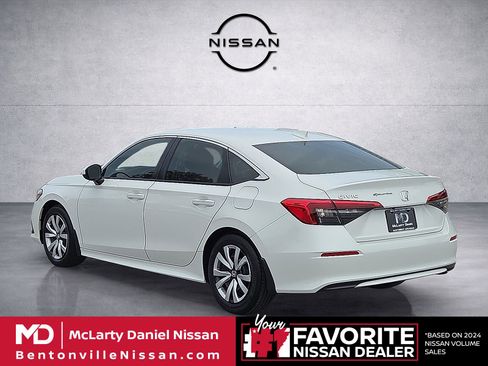 Used 2024 Honda Civic LX image 4