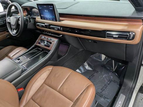 Certified 2023 Lincoln Aviator Reserve w/ Elements Package Plus image 29