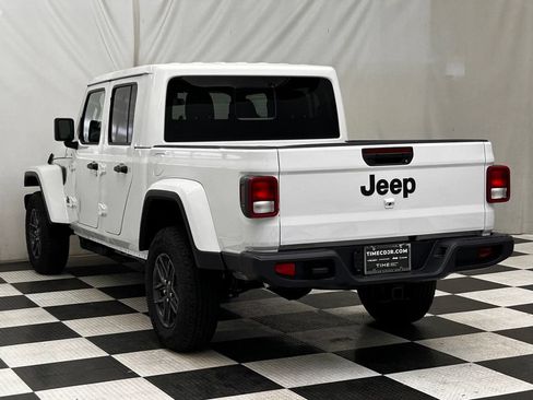 New 2026 Jeep Gladiator Sport AWD/4WD image 5