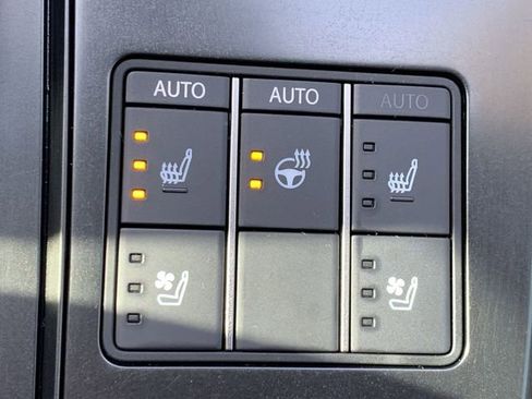 Used 2025 Lexus UX 300h FWD image 28