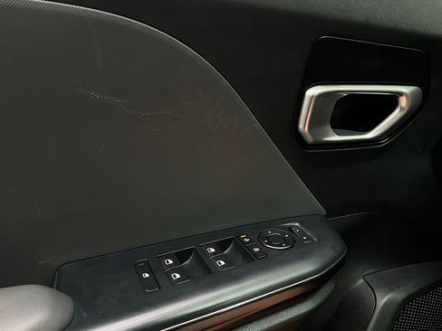 Used 2025 Kia K4 LXS image 19