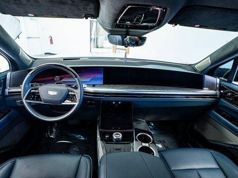 Used 2025 Cadillac Escalade IQ Luxury 2 image 65