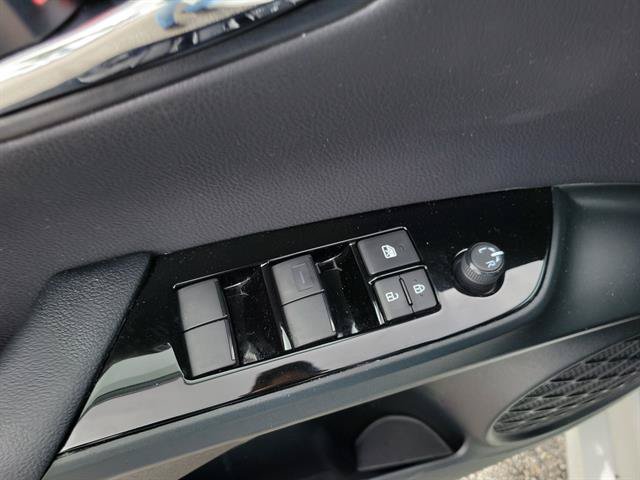 Used 2021 Toyota Prius Prime XLE w/ Carpet Mat Package (TMS) FWD image 15