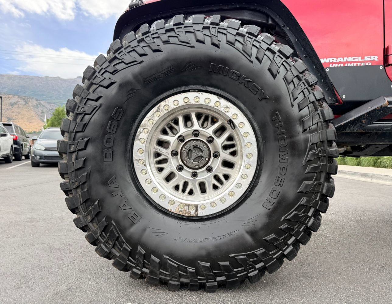 Used 2013 Jeep Wrangler Unlimited Rubicon w/ Dual Top Group AWD/4WD image 10