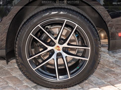 Used 2024 Porsche Macan image 43