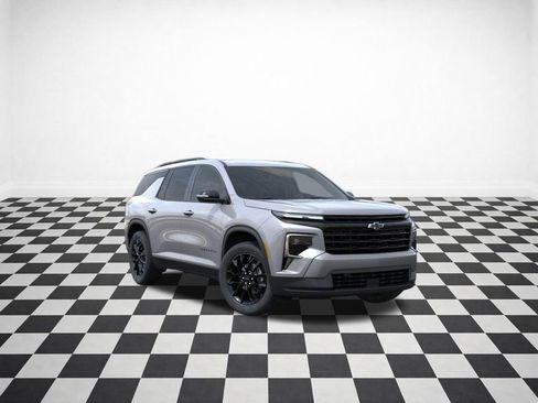 New 2026 Chevrolet Traverse LT w/ Midnight/Sport Edition AWD/4WD image 2