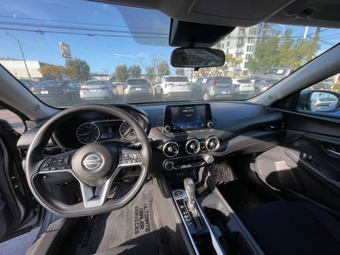 Used 2023 Nissan Sentra SV image 33