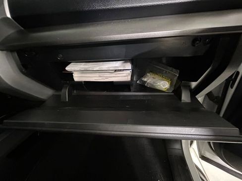 Used 2016 Toyota Tundra SR5 w/ SR5 Upgrade Package image 28