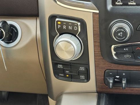 Used 2014 RAM 1500 Laramie image 17