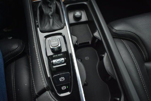 Used 2016 Volvo XC90 T6 Inscription AWD/4WD image 33