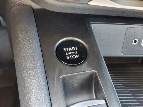 Used 2025 Nissan Kicks S image 21