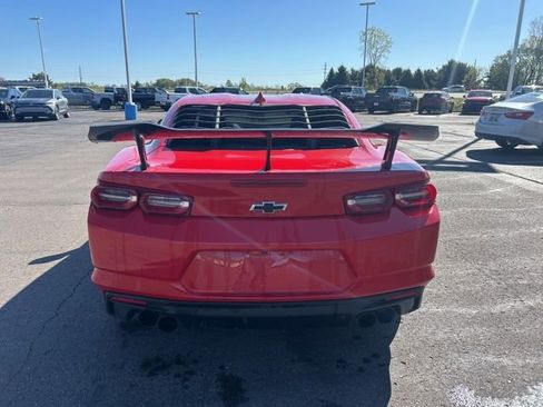Used 2020 Chevrolet Camaro LT RWD image 6