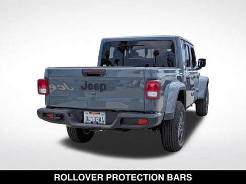 Used 2026 Jeep Gladiator Sport AWD/4WD image 8