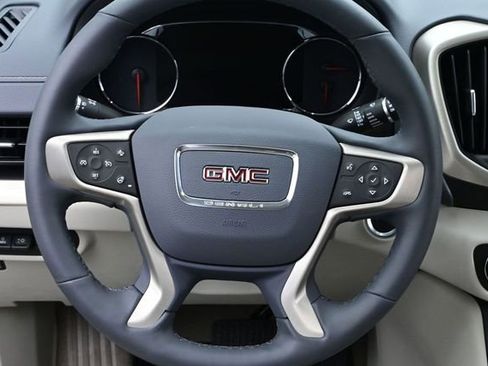 Used 2023 GMC Terrain Denali w/ Denali Premium Package AWD/4WD image 28
