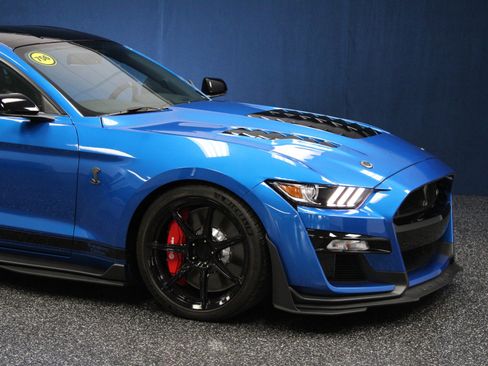 Used 2020 Ford Mustang Shelby GT500 w/ Technology Package RWD image 16