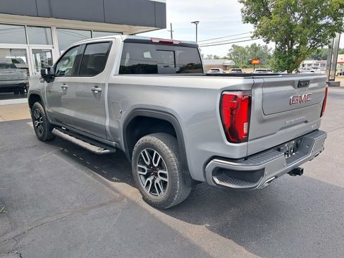 Used 2024 GMC Sierra 1500 AT4 w/ AT4 Premium Package AWD/4WD image 8