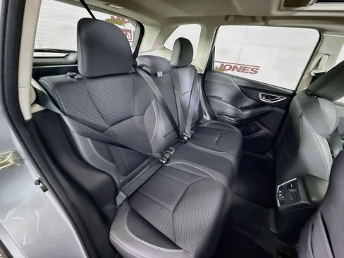 Used 2020 Subaru Forester Premium AWD/4WD image 30