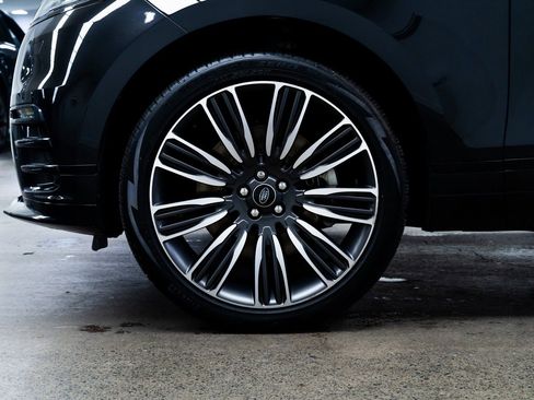 Used 2023 Land Rover Range Rover Velar HST image 7