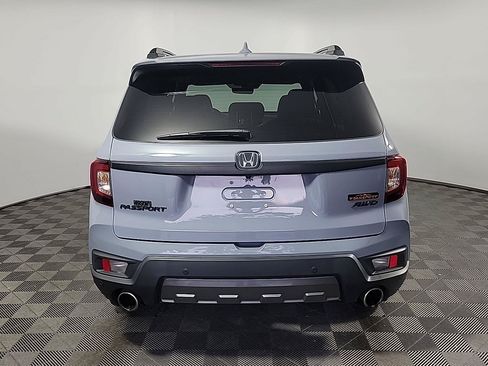 Used 2023 Honda Passport TrailSport image 5