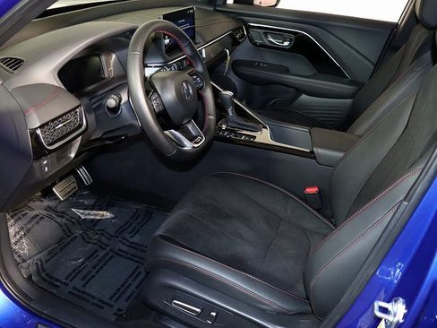 Used 2025 Acura ADX A-Spec image 12