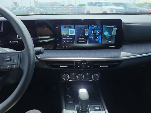 New 2026 Nissan Kicks S FWD image 18