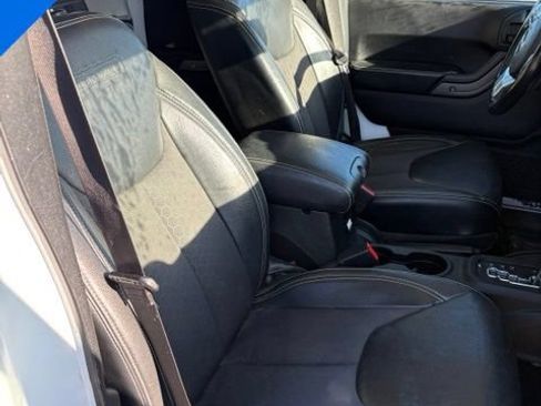 Used 2018 Jeep Wrangler Unlimited Sport AWD/4WD image 31