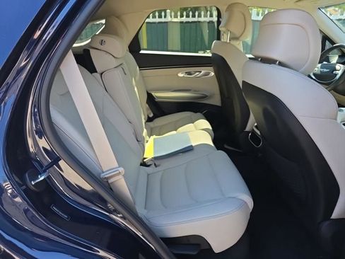 Used 2025 Genesis GV70 2.5T w/ Select Package image 45