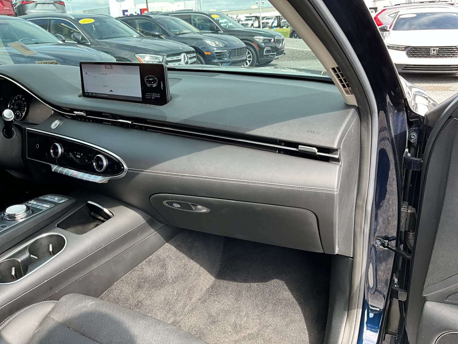 Used 2022 Genesis GV70 2.5T w/ Select Package AWD/4WD image 20